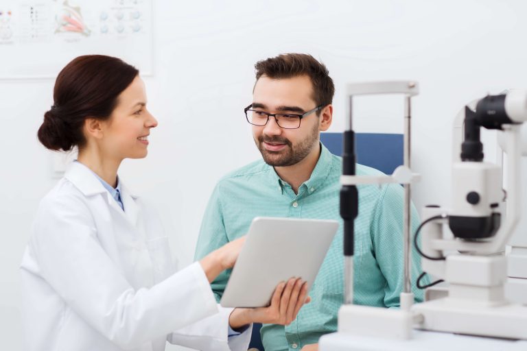 opticians-appointment-1-768x512